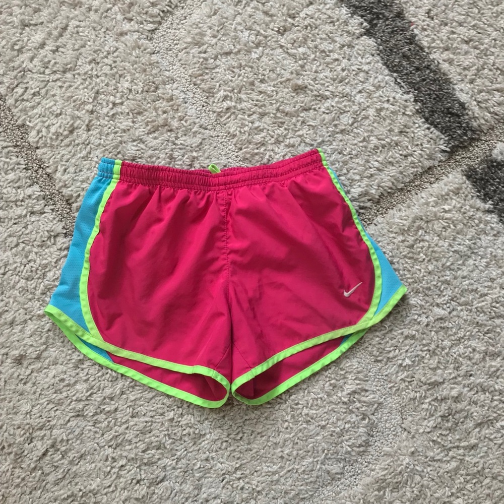 Nike women’s short!